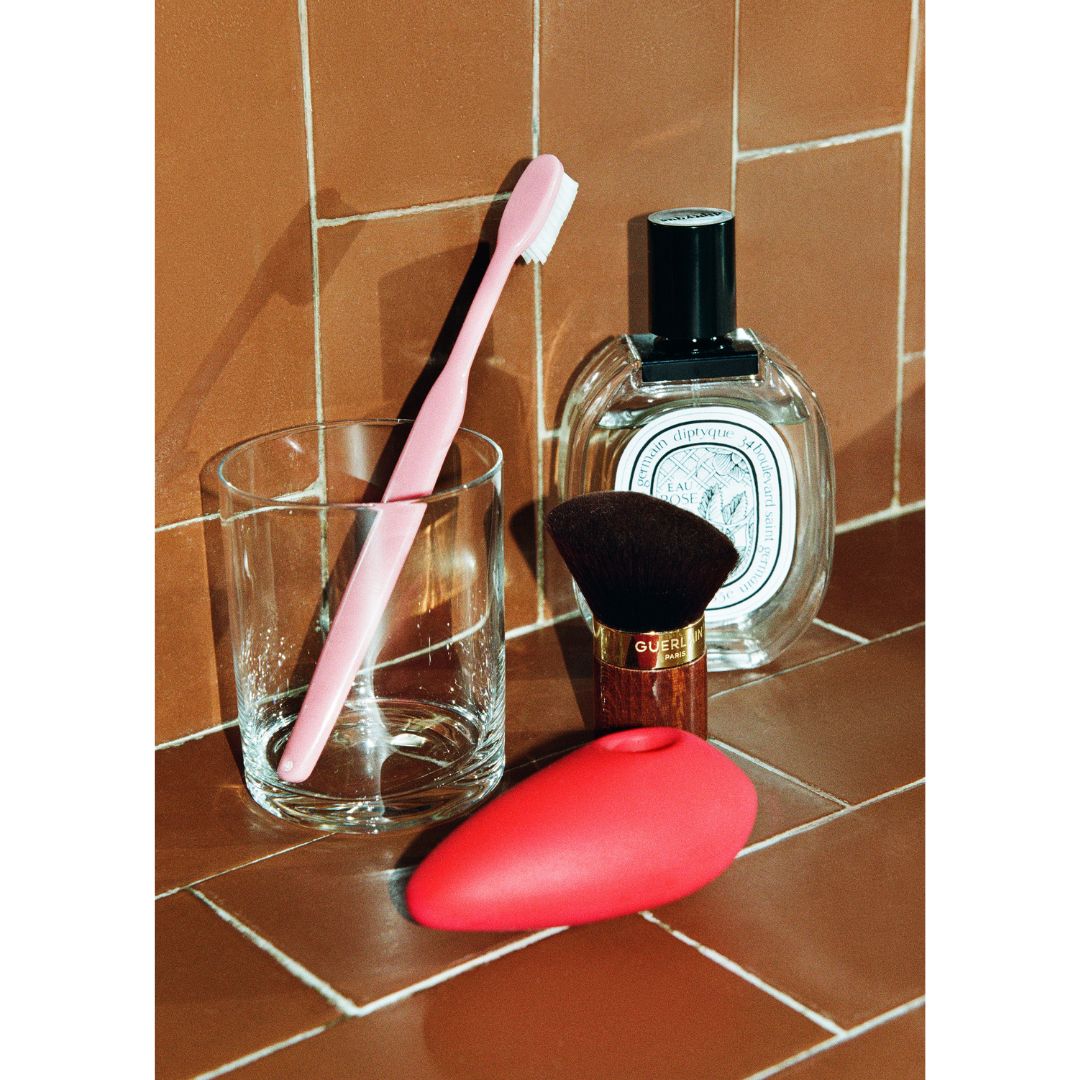 Puissante Mini Coco vibrátor az alapfelszerelés része