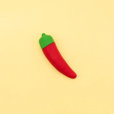 EMOJIBATOR Csili